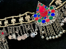 Cargar imagen en el visor de la galería, TOCADO / HEADDRESS TRIBAL KUCHI PEZ VOLADOR