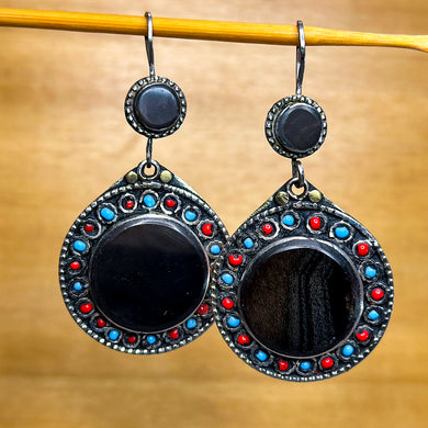 ARETES KUCHI ÁGATA NEGRA