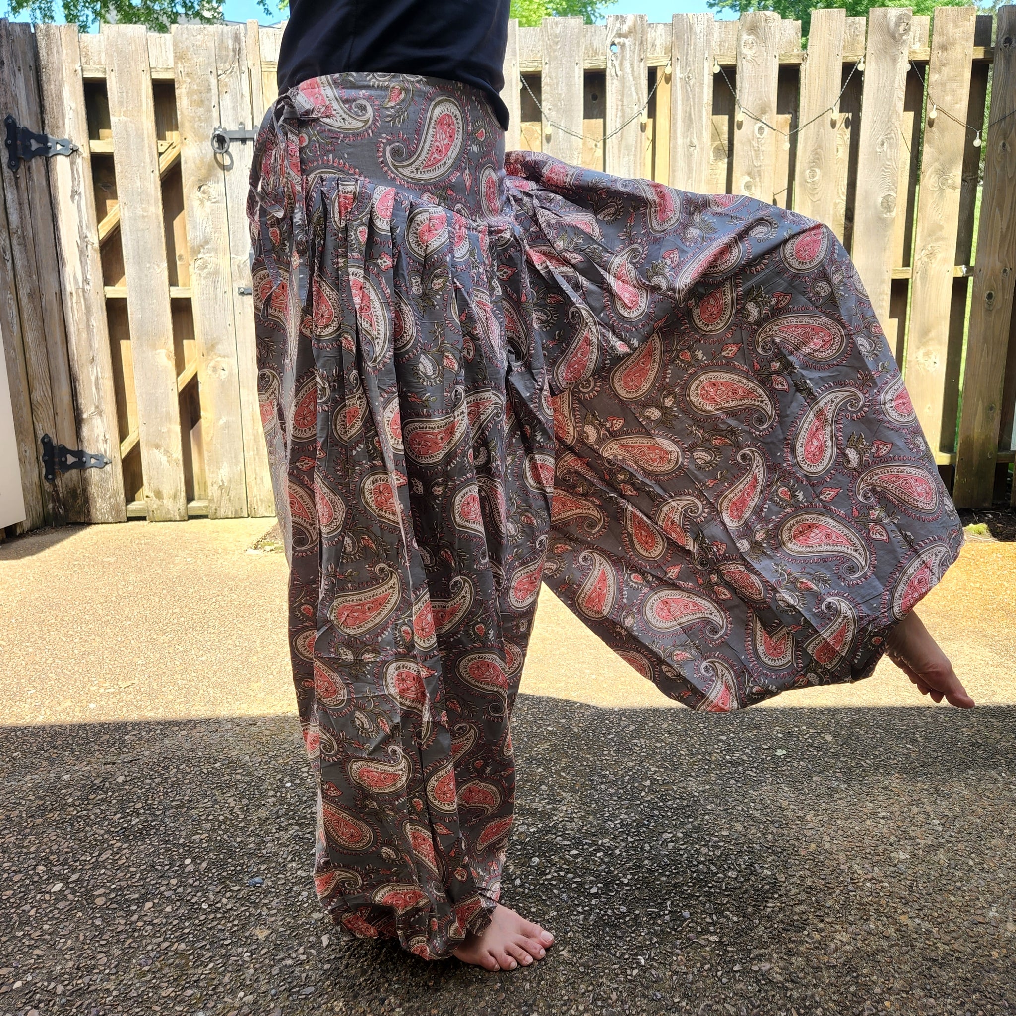 ▷ Pantalones bombachos o cagados con diseño de la India